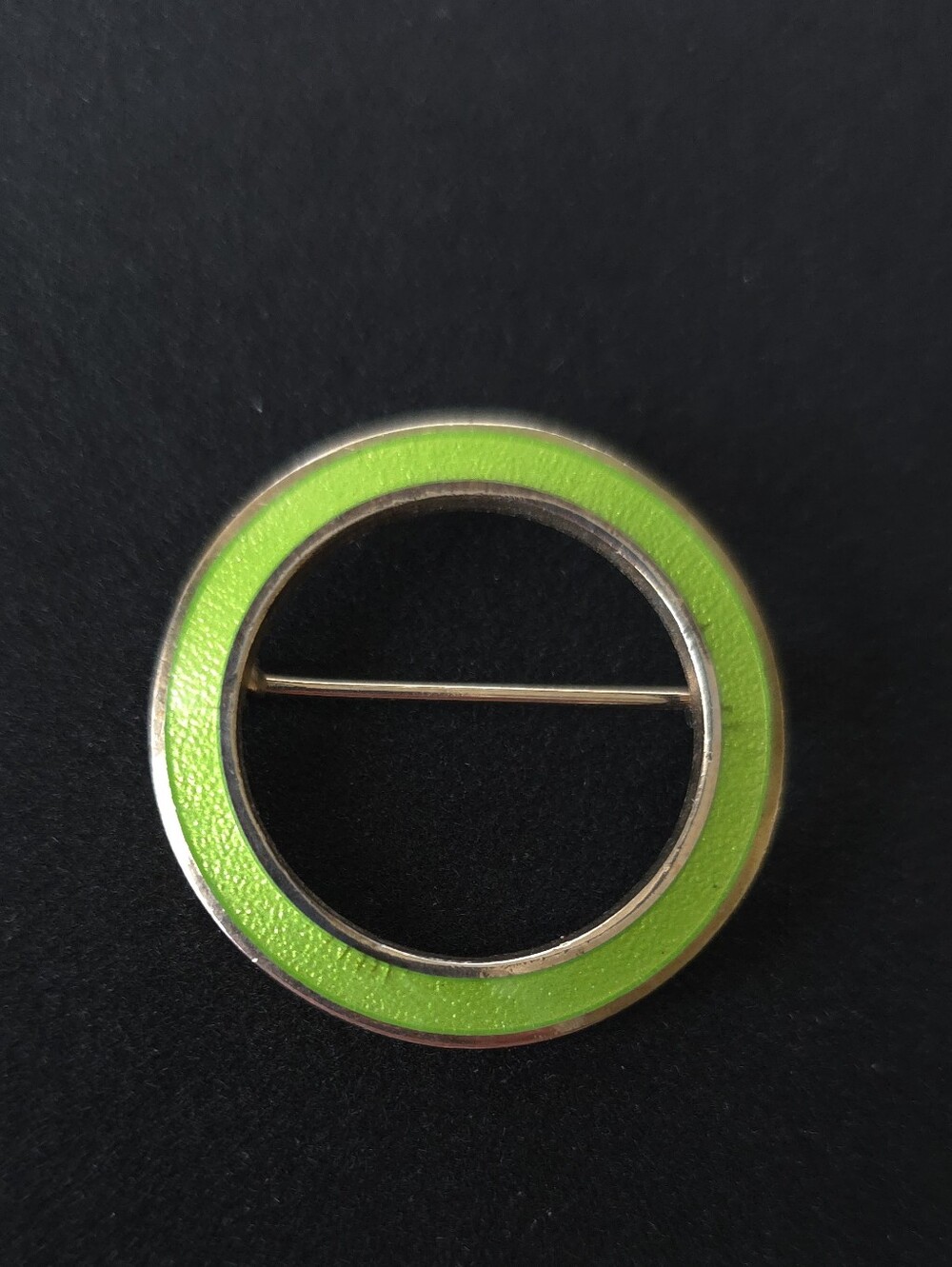 Vintage Green Enamel Open Circle Circular Brooch Scarf Pin - Women's Jewelry